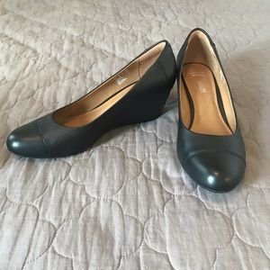 NWT Clark’s black leather wedge, size 9.5